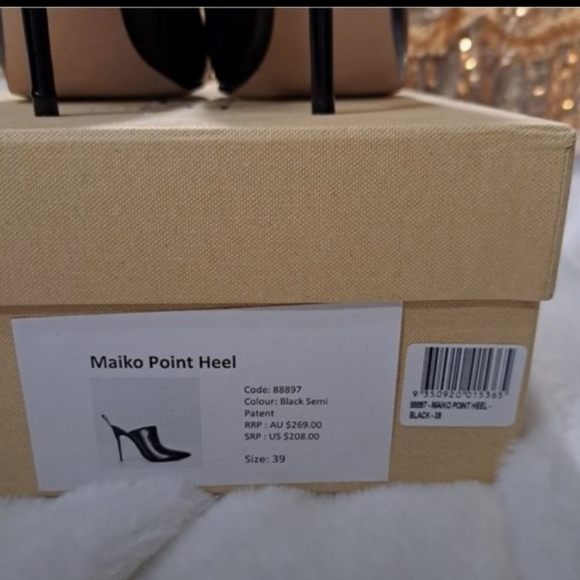 Black Maliko Pointed Mule by Mode Collection size EUR 39..US 8.5 - Picture 2 of 5